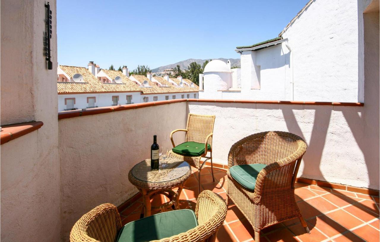 Nice Apartment In Mijas Costa With Kitchen 푸엔히롤라 외부 사진